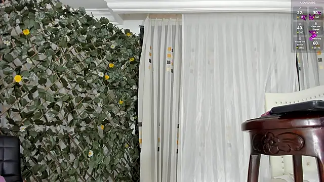 BunnyHotsx online show from 12.14.24