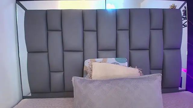  MiaBrown  online show from 01.13.26