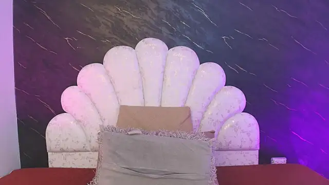  MiaBrown  online show from 04.09.26