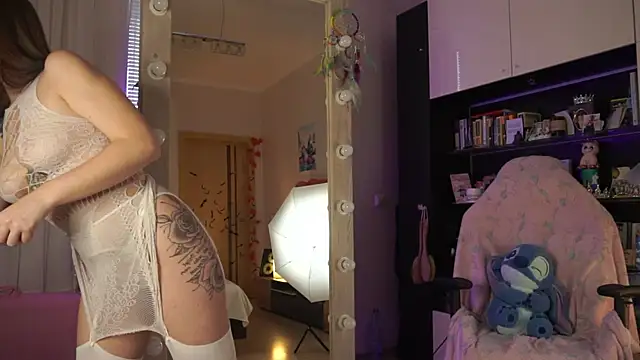 AlitaXAngelic online show from 11.26.25