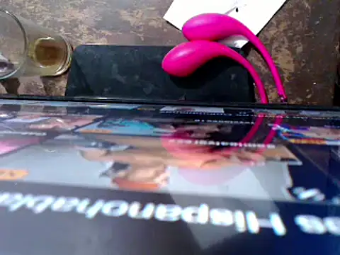 Snapshot of Tanedra_collings chatting on 12.12.24 Tanedra collings online show from 12.12.24