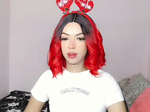 Snapshot of Tanedra_collings chatting on 12.20.24 Tanedra collings online show from 12.20.24