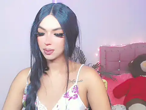 Snapshot of Tanedra_collings chatting on 01.28.25 Tanedra collings online show from 01.28.25