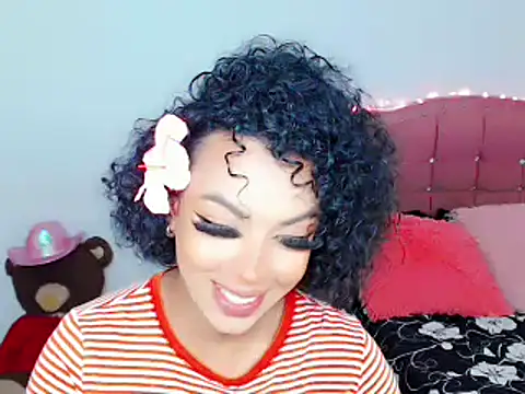 Snapshot of Tanedra_collings chatting on 03.21.25 Tanedra collings online show from 03.21.25
