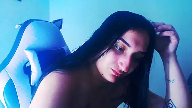 Snapshot of liz_dirty chatting on 05.19.26 liz dirty online show from 05.19.26