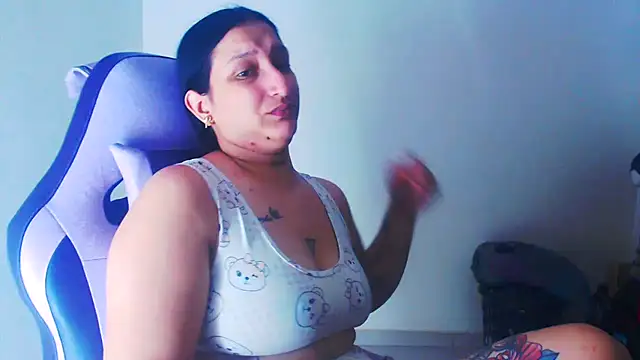 Snapshot of liz_dirty chatting on 07.15.26 liz dirty online show from 07.15.26