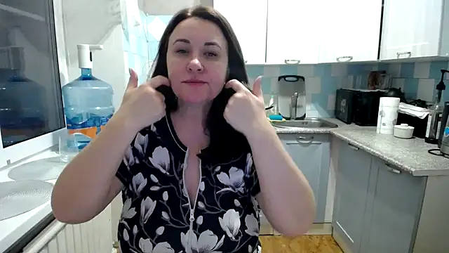 DonnaMagdalena online show from 12.20.24
