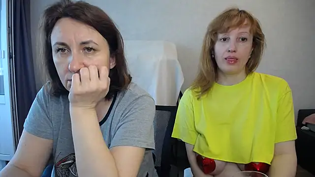 Snapshot of DonnaMagdalena chatting on 05.19.26 DonnaMagdalena online show from 05.19.26