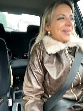 Cute Anissa online show from 10.27.25