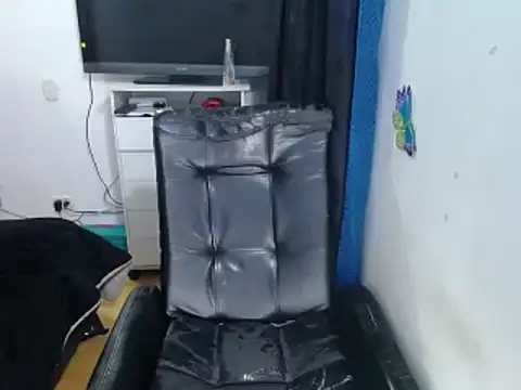 Snapshot of Yunhot_ chatting on 03.10.25 Yunhot online show from 03.10.25