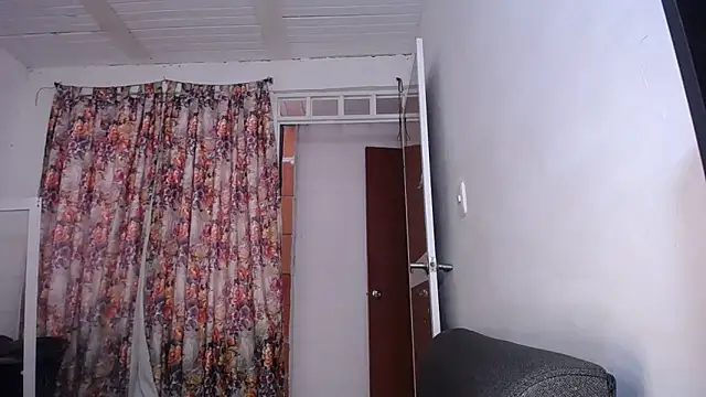 yselahot online show from 09.29.25