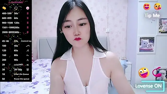 Snapshot of Elvira_baby chatting on 06.27.26 Elvira baby online show from 06.27.26