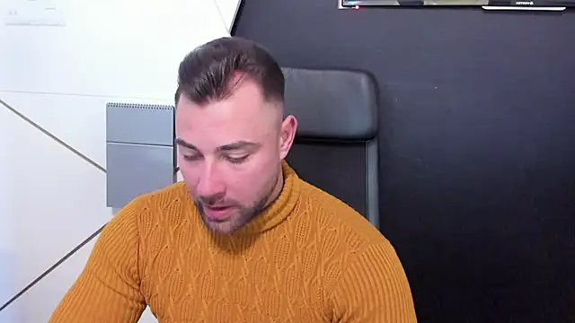 Snapshot of DuncanStone chatting on 02.21.25 DuncanStone online show from 02.21.25