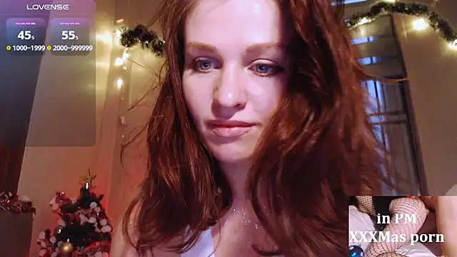 Snapshot of Cassie_Wild chatting on 12.25.24 Cassie Wild online show from 12.25.24