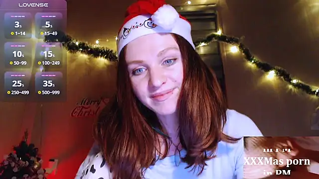 Snapshot of Cassie_Wild chatting on 12.27.24 Cassie Wild online show from 12.27.24