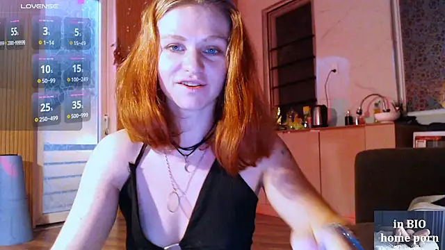 Snapshot of Cassie_Wild chatting on 09.29.25 Cassie Wild online show from 09.29.25