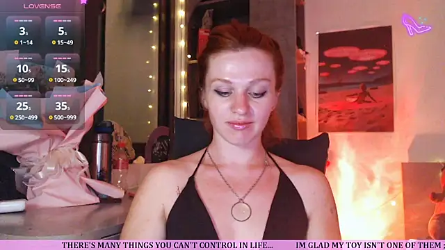 Snapshot of Cassie_Wild chatting on 04.22.26 Cassie Wild online show from 04.22.26