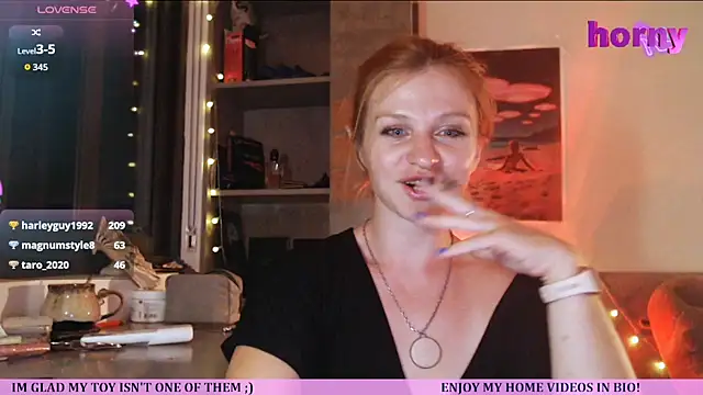 Cassie Wild online show from 05.18.26
