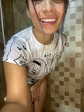 Tiffanysurez  online show from 02.22.26