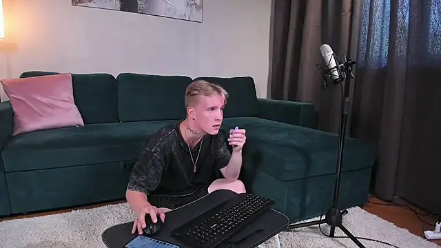 AlexxSweet online show from 06.25.26