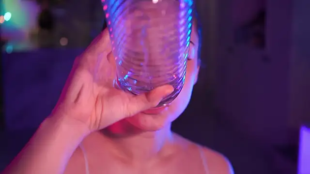 VixenMia online show from 03.07.26