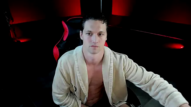 Snapshot of dirty-boss chatting on 09.27.25 dirty-boss online show from 09.27.25