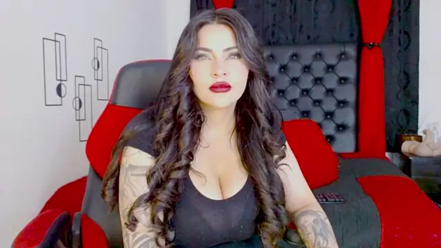 misslombana online show from 11.28.25