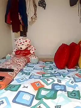 NicRaisaa online show from 03.11.25