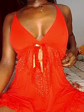 NicRaisaa online show from 10.10.25