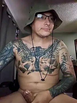 Snapshot of MrBiggBallz chatting on 12.13.24 MrBiggBallz online show from 12.13.24