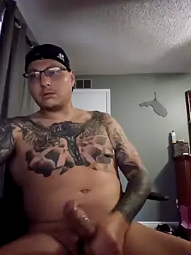 Snapshot of MrBiggBallz chatting on 12.15.24 MrBiggBallz online show from 12.15.24