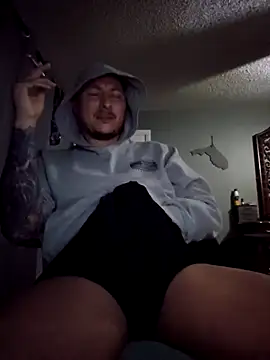 Snapshot of MrBiggBallz chatting on 01.02.25 MrBiggBallz online show from 01.02.25