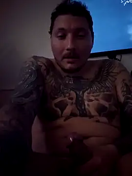 Snapshot of MrBiggBallz chatting on 01.28.25 MrBiggBallz online show from 01.28.25