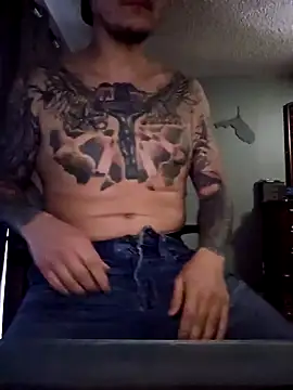 Snapshot of MrBiggBallz chatting on 01.31.25 MrBiggBallz online show from 01.31.25