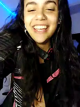 Snapshot of demonaughtyyy chatting on 12.20.24 demonaughtyyy online show from 12.20.24