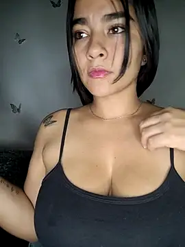 Snapshot of alison_villalobo chatting on 10.12.25 alison villalobo online show from 10.12.25