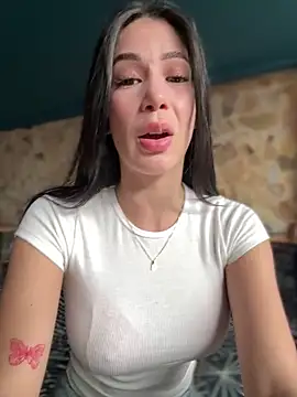 Snapshot of Im_Valentina chatting on 03.01.25 Im Valentina online show from 03.01.25