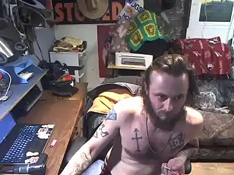 Snapshot of CloudDadddyyy420 chatting on 01.18.26 CloudDadddyyy420 online show from 01.18.26