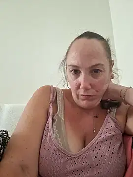 Wisie Cutie online show from 09.08.25