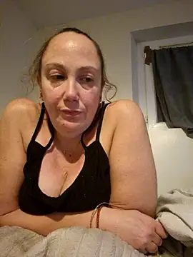 Wisie Cutie online show from 11.19.25