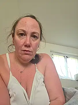 Wisie Cutie online show from 03.22.26