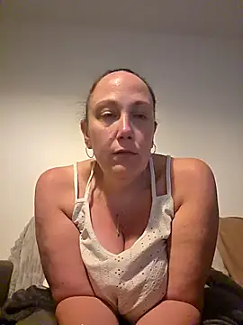 Wisie Cutie online show from 04.02.26