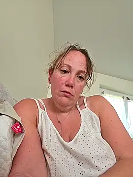 Wisie Cutie online show from 04.16.26