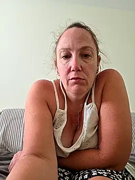 Snapshot of Wisie_Cutie chatting on 04.30.26 Wisie Cutie online show from 04.30.26