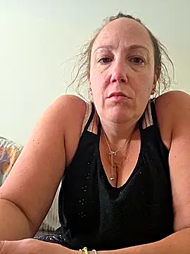 Snapshot of Wisie_Cutie chatting on 05.08.26 Wisie Cutie online show from 05.08.26