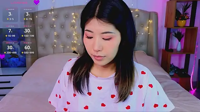 Snapshot of Wendy__Hills chatting on 03.10.25 Wendy Hills online show from 03.10.25