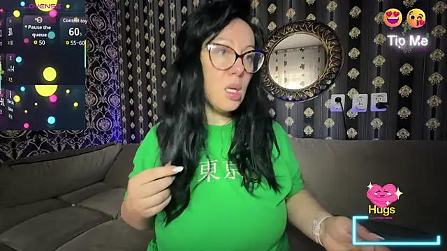 AnnaAnn online show from 10.22.25