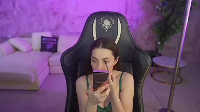 Kate054 online show from 12.16.25