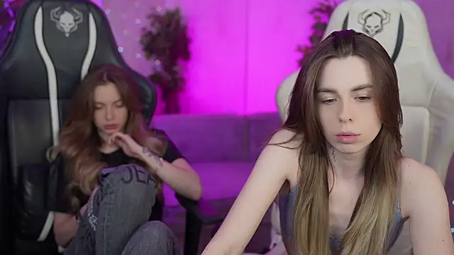 Snapshot of Kisasolo chatting on 02.22.25 Kisasolo online show from 02.22.25