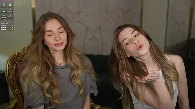 Snapshot of Kisasolo chatting on 02.23.25 Kisasolo online show from 02.23.25